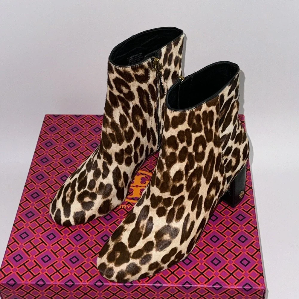 Tory Burch Brooke Bootie Ankle Boots 70MM Round Toe Leopard NEW Women's 6